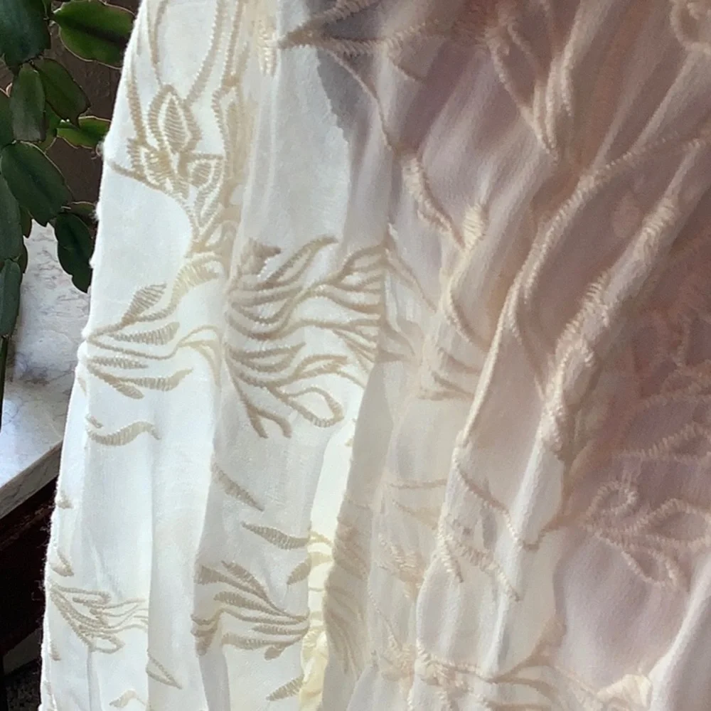 NWOT Johnny Was Rosanna Embroidered Top in Antique White - Picture 3 of 8